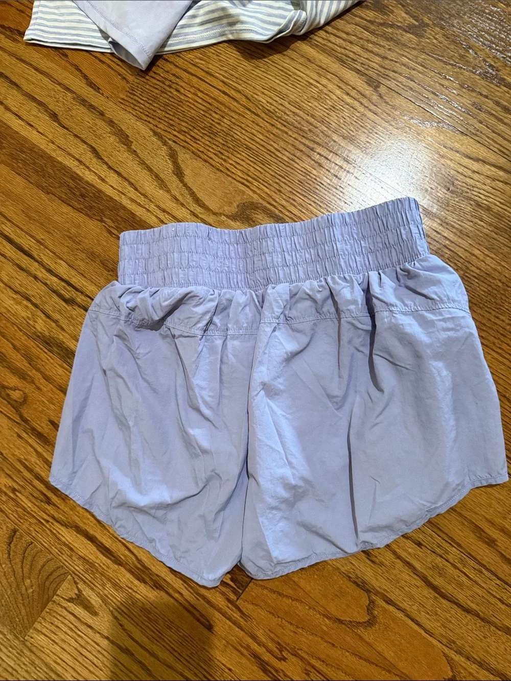 All in motion girls set of 2 tops, sweatshirt & 1 pair of lilac shorts large